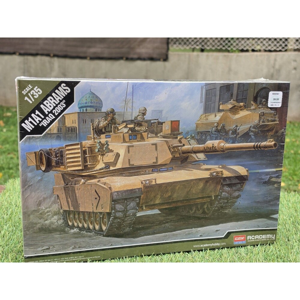 Academy Hobby 1/35 M1A1 Abrams "Iraq 2003" #13202 New Sealed
